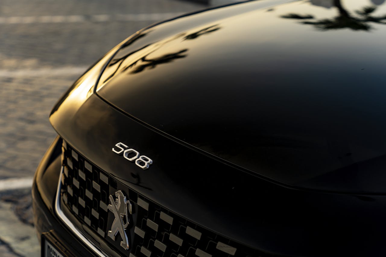 5.5/10 La Verdad del Peugeot 508 (2018-Hoy): Opiniones, Motores Rompecabezas y Calidad Interior